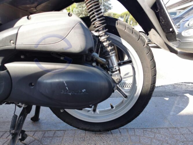 Annunci 2 Ruote HONDA SH 300
