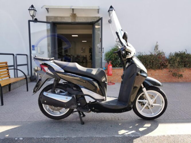 Annunci 2 Ruote HONDA SH 300