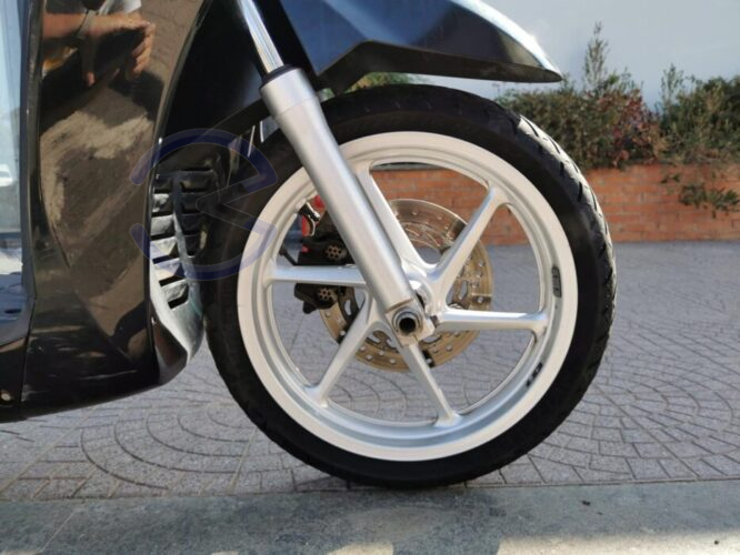 Annunci 2 Ruote HONDA SH 300
