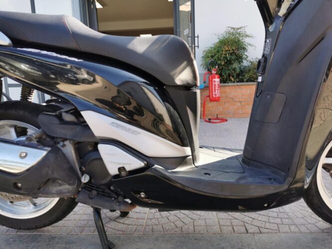 Annunci 2 Ruote HONDA SH 300