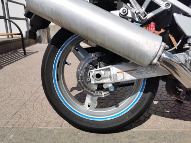 Annunci 2 Ruote SUZUKI SV 1000 S