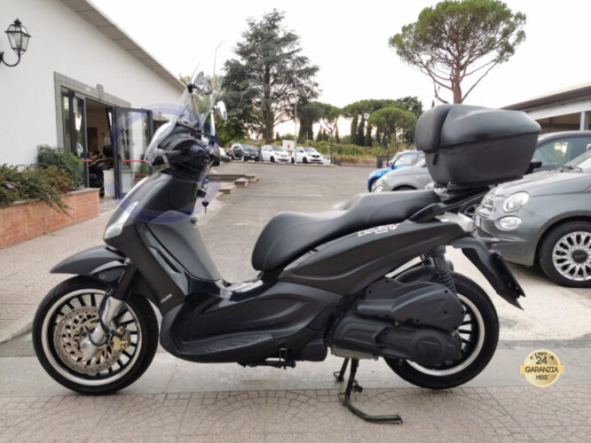 Annunci 2 Ruote PIAGGIO Beverly 300 POLICE