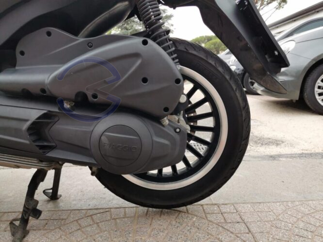 Annunci 2 Ruote PIAGGIO Beverly 300 POLICE