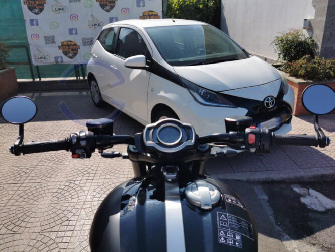 Annunci 2 Ruote TRIUMPH ROCKET 3 R BLACK