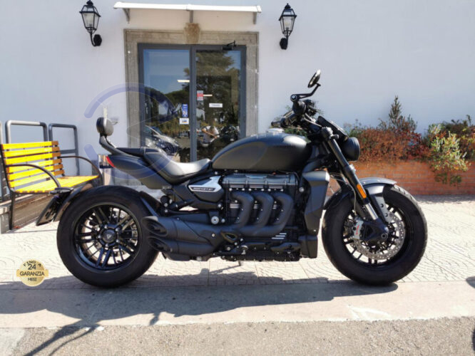 Annunci 2 Ruote TRIUMPH ROCKET 3 R BLACK