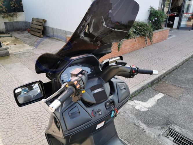 Annunci 2 Ruote SUZUKI BURGMAN 650 AN EXECUTIVE