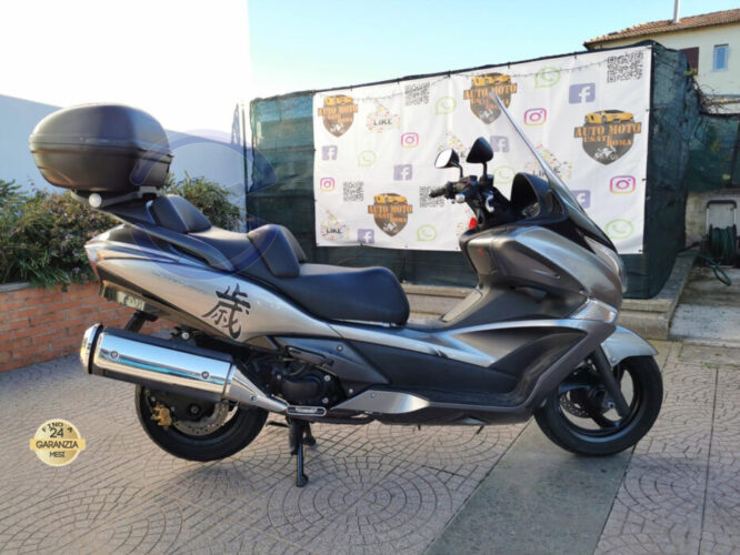 Annunci 2 Ruote HONDA SW-T 600