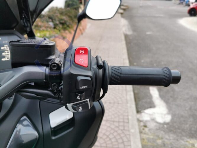 Annunci 2 Ruote YAMAHA T-MAX 560 TECH MAX