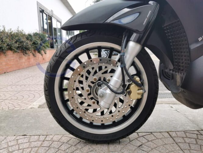 Annunci 2 Ruote PIAGGIO Beverly 300 POLICE