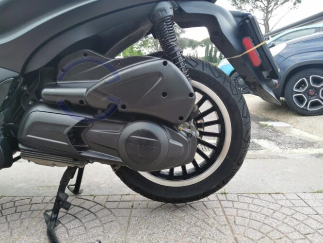 Annunci 2 Ruote PIAGGIO Beverly 300 POLICE