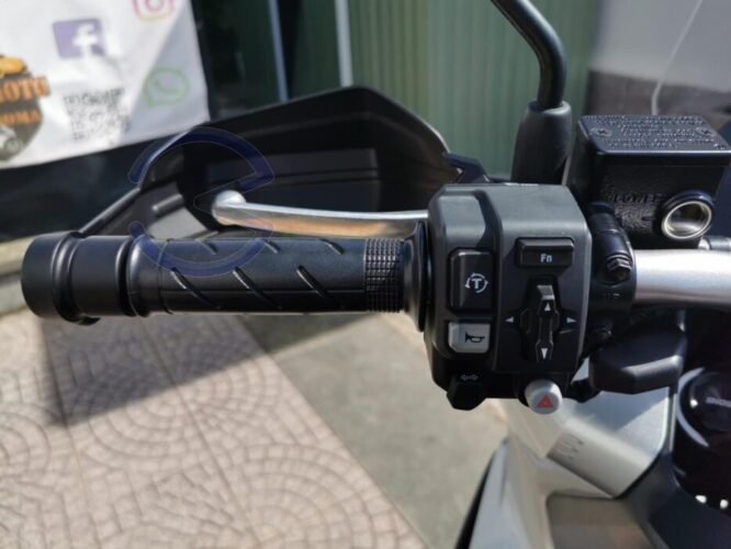 Annunci 2 Ruote HONDA ADV 350