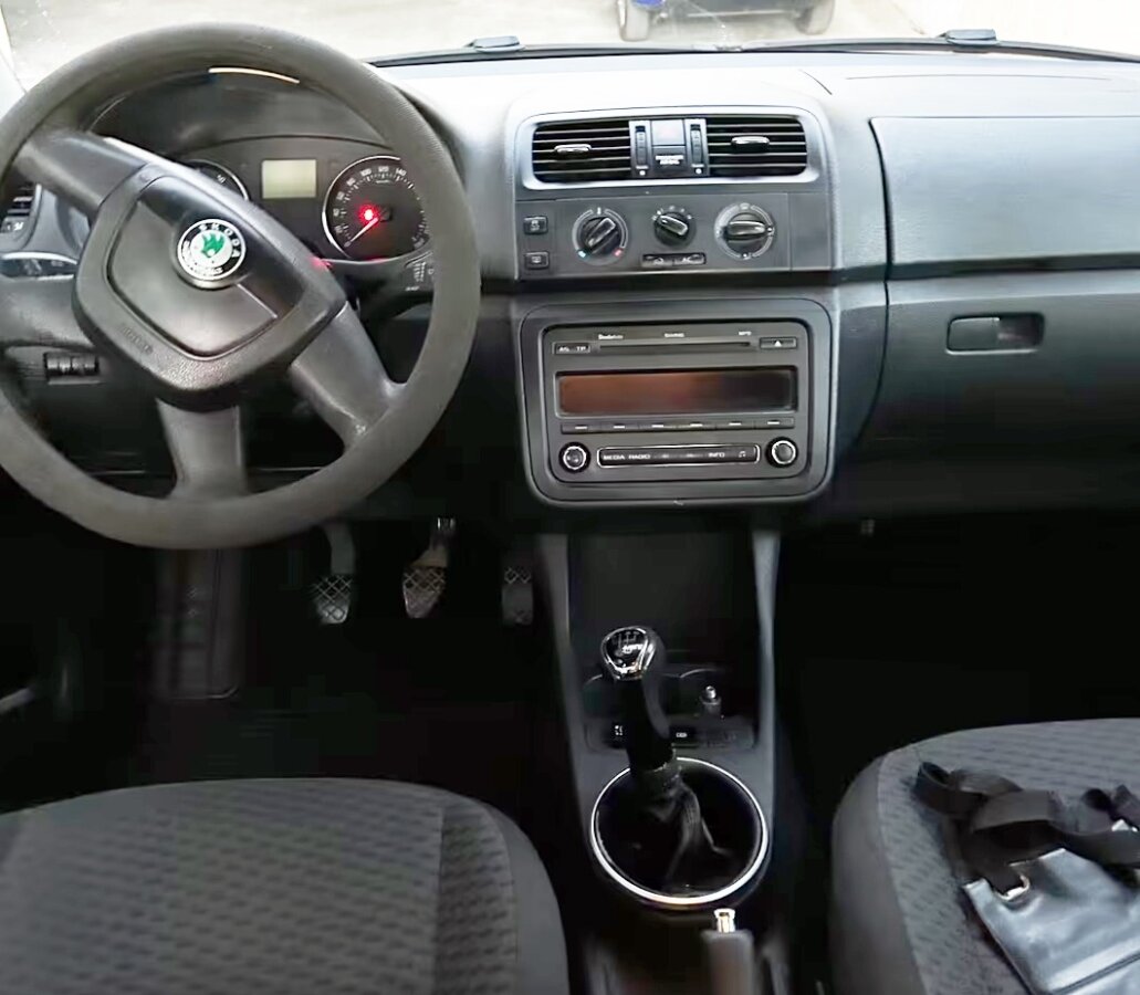 SKODA Fabia 2011