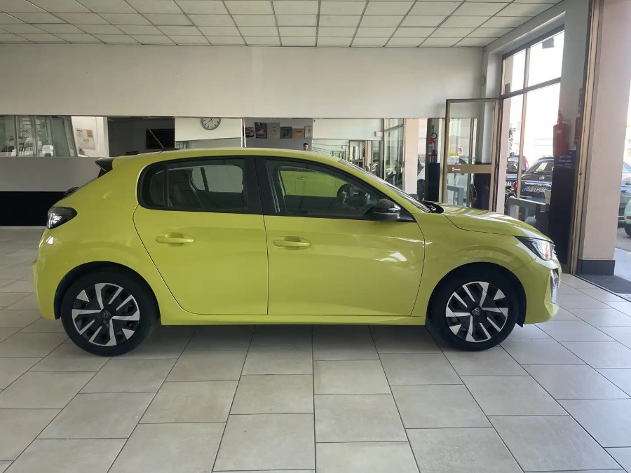 PEUGEOT 208 2024