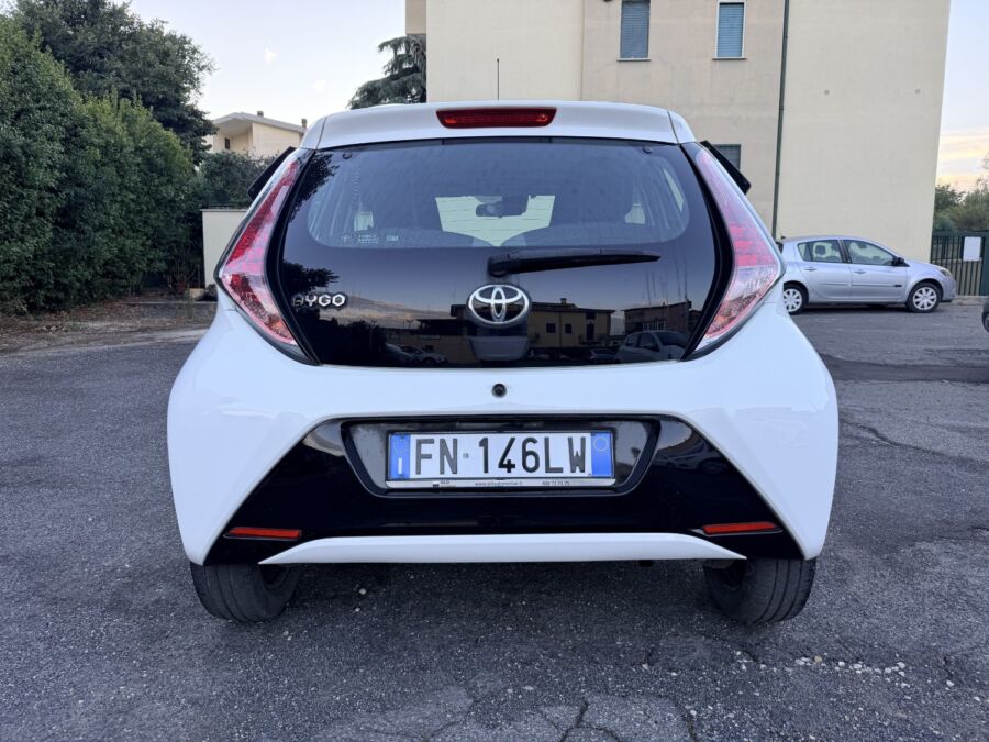 Toyota Aygo Berlina 01 2018