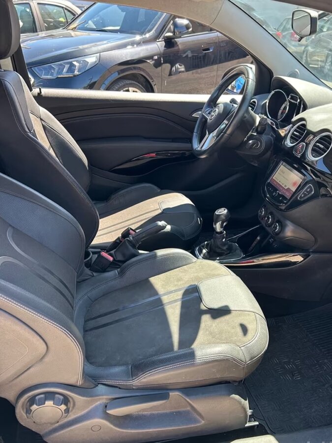 Opel Adam 2015