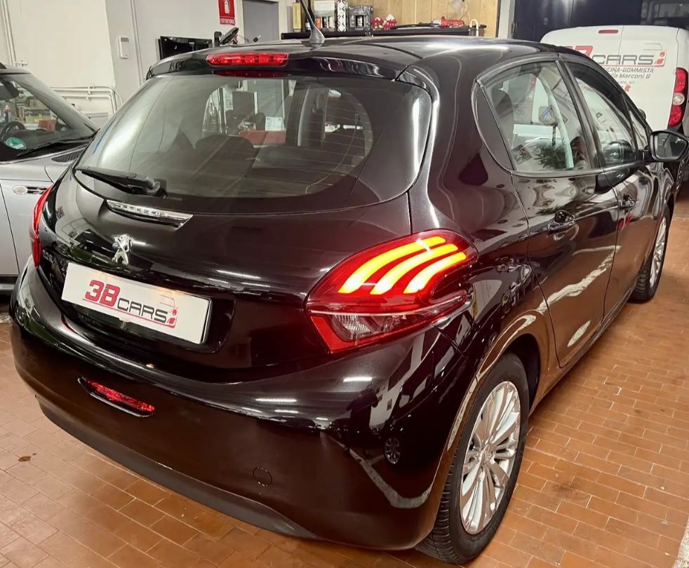 Peugeot 208 2018