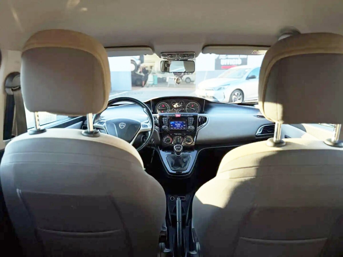LANCIA Ypsilon 2016