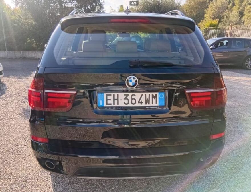 BMW X5 2011