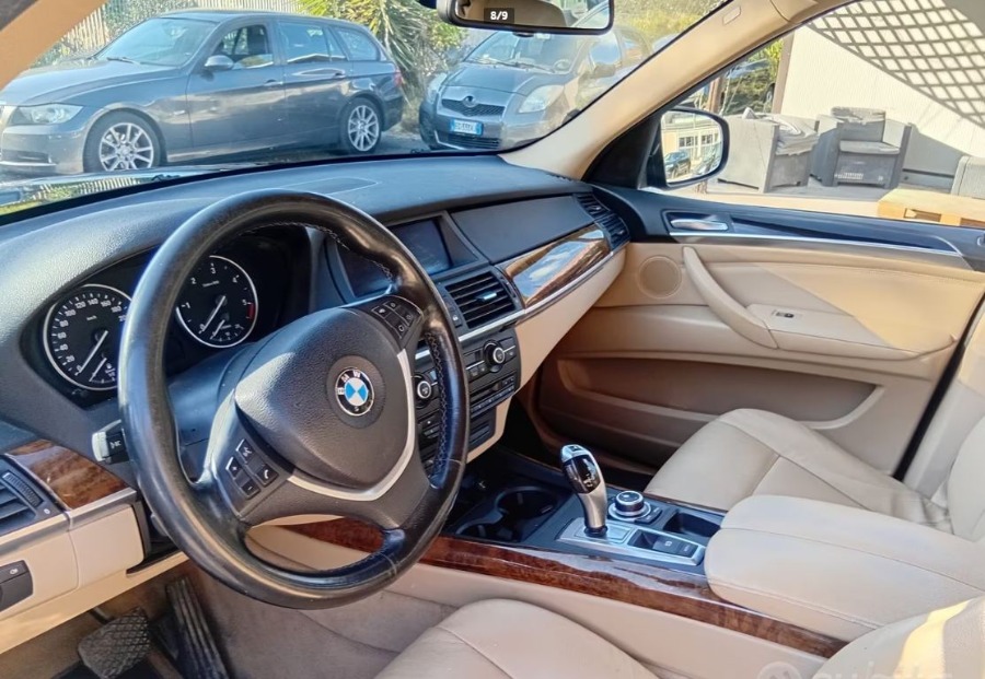 BMW X5 2011