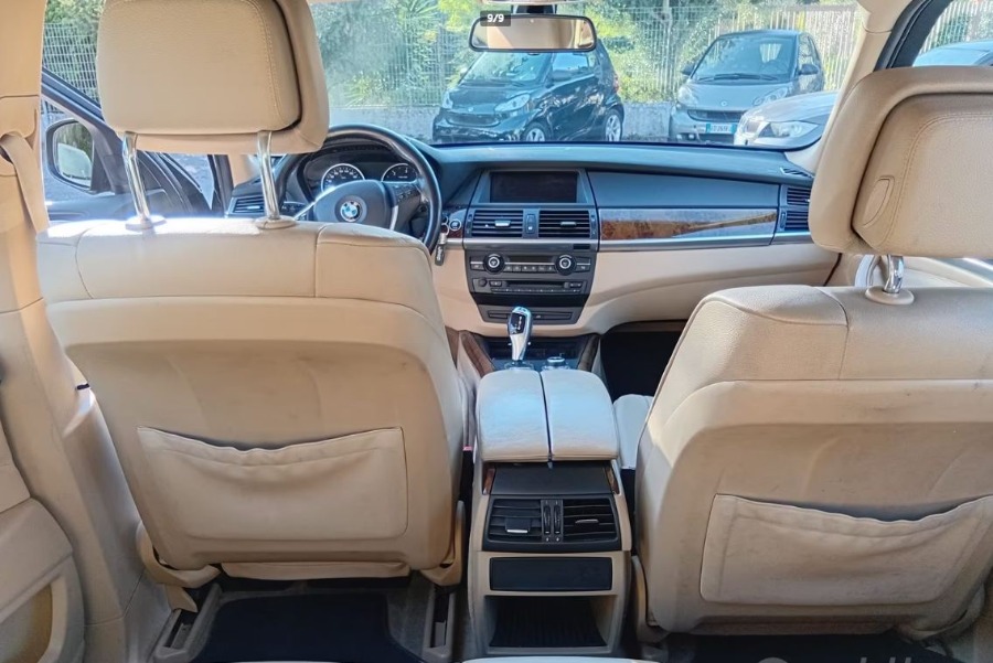BMW X5 2011
